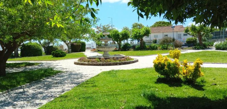 Lote Terreno Para Construção Na Pacata Aldeia De Assentiz _ Rio Maior.