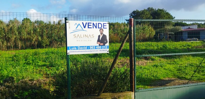 Lote Terreno Localizado Na Cidade De Rio Maior Junto Ao Estádio Municipal E a ESDRM
