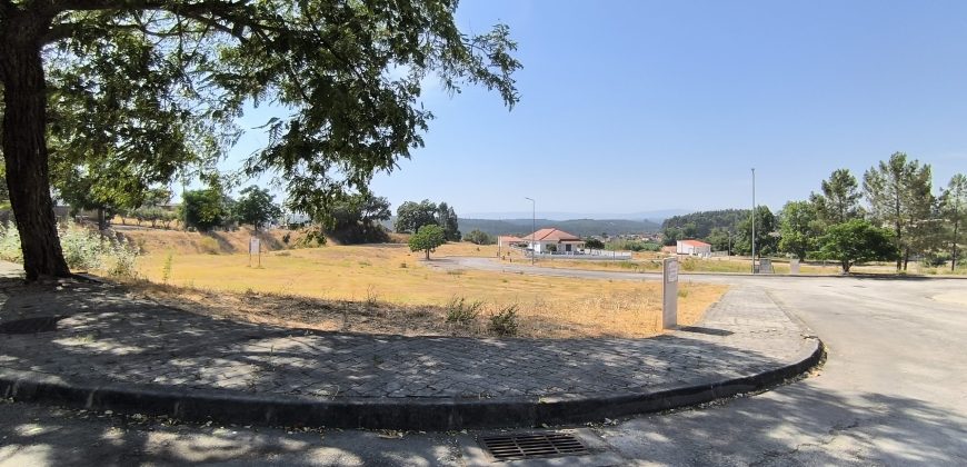 Terreno à venda no Beco Vale das Hortas s/n