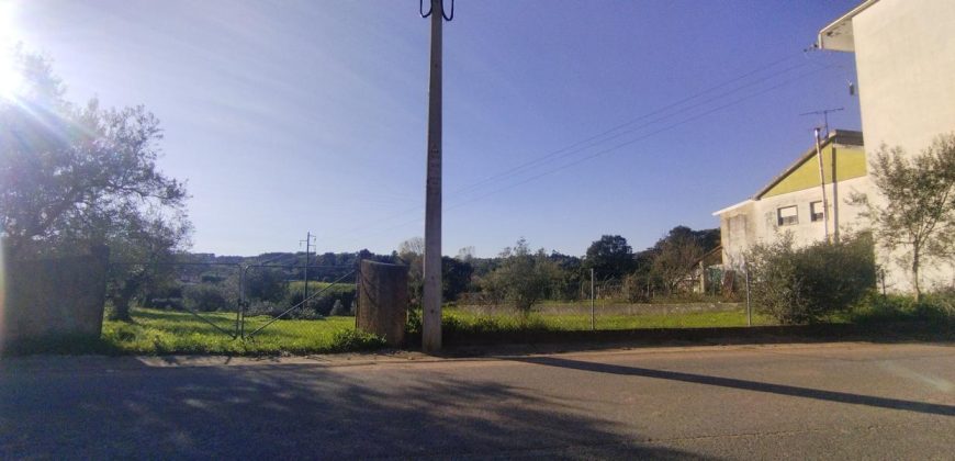 Terreno à venda na Estrada Principal de Ribeira De Fráguas