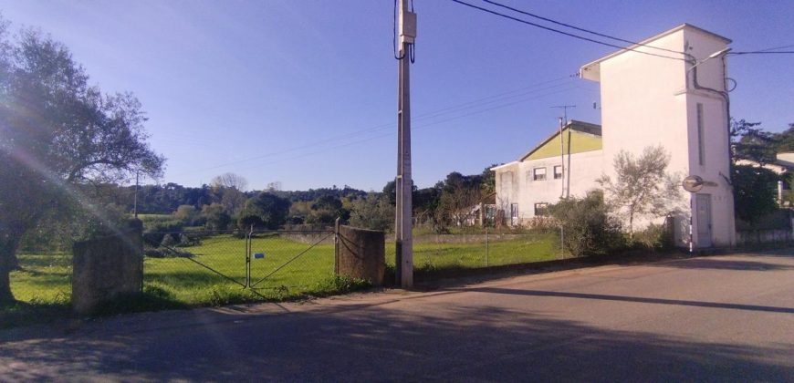 Terreno à venda na Estrada Principal de Ribeira De Fráguas