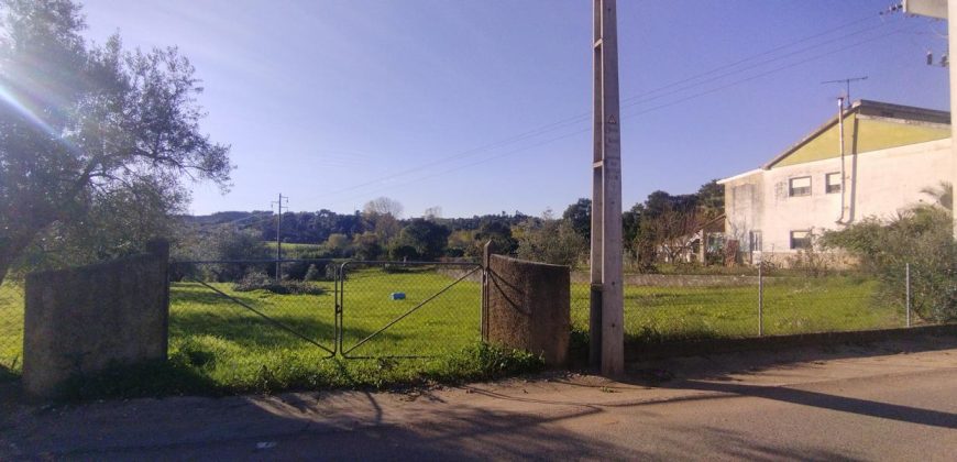 Terreno à venda na Estrada Principal de Ribeira De Fráguas