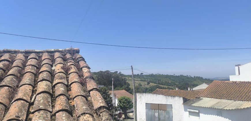 Prédio Urbano A venda Na Pacata Aldeia de Assentiz – Rio Maior.