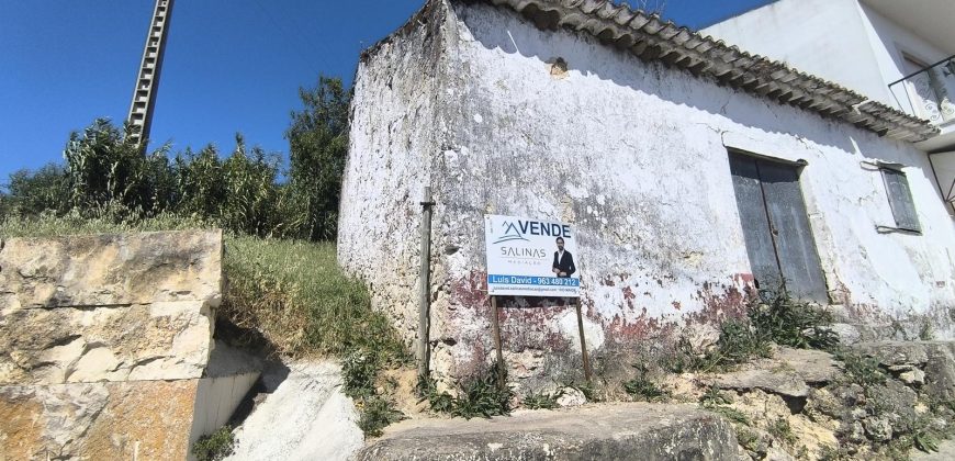 Prédio Urbano A venda Na Pacata Aldeia de Assentiz – Rio Maior.