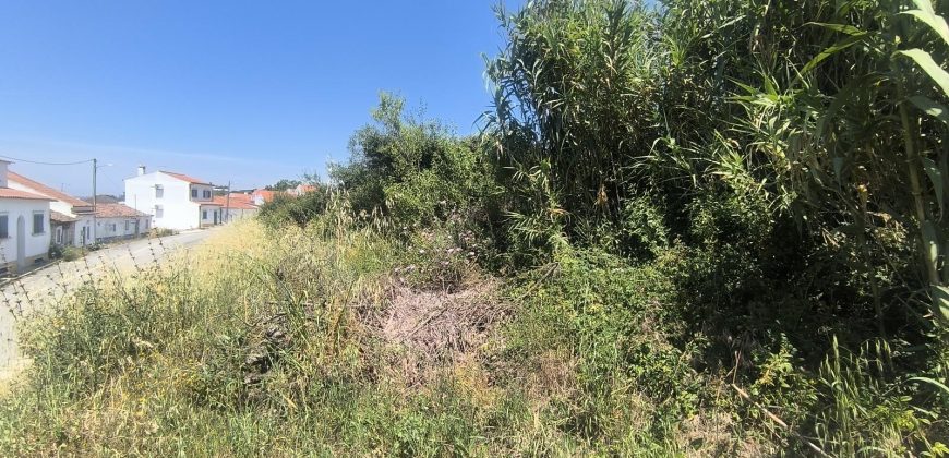 Prédio Urbano A venda Na Pacata Aldeia de Assentiz – Rio Maior.
