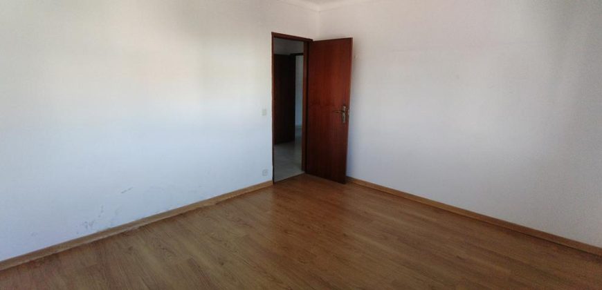 Apartamento T2 Na Cidade De Rio Maior
