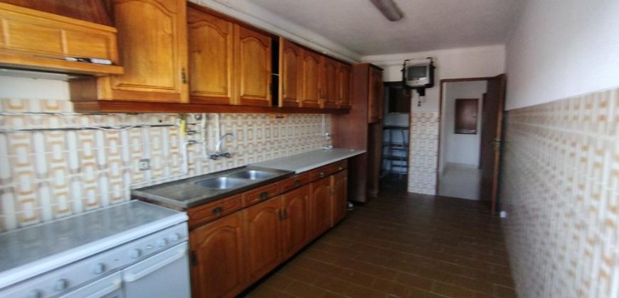 Apartamento T2 Na Cidade De Rio Maior